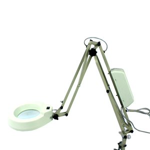 Illuminated Magnifier L104ST